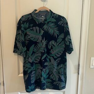 Tommy Bahama Men's Navy and Green Tropical Shirt